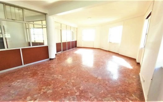 Bureau Vide à Louer – Centre Ville – Tanger