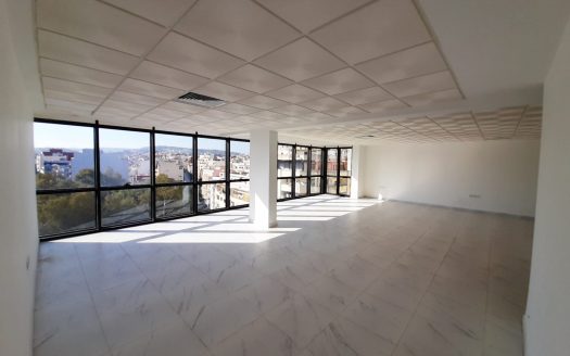 Bureau Vide Avec Façade Extérieur à Vente – Castilla – Tanger